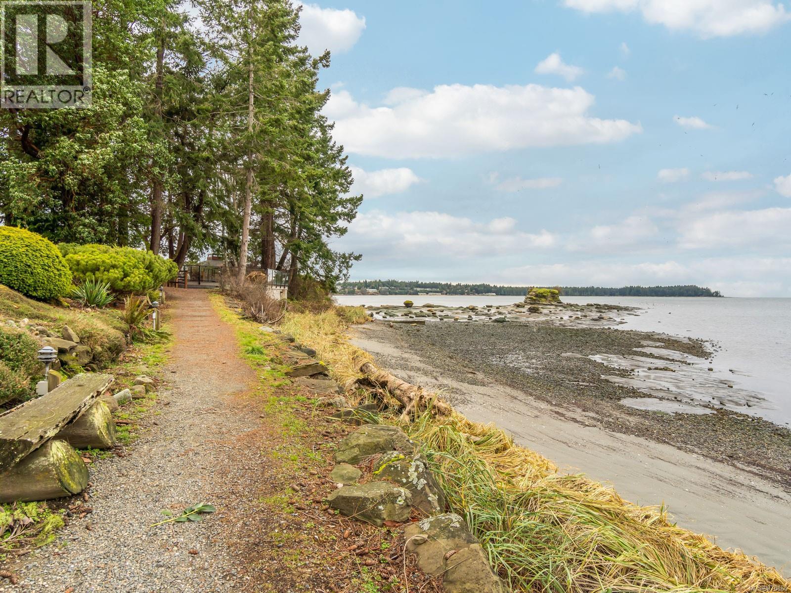 Photo 14 of 726 1600 Stroulger Rd, Nanoose Bay BC