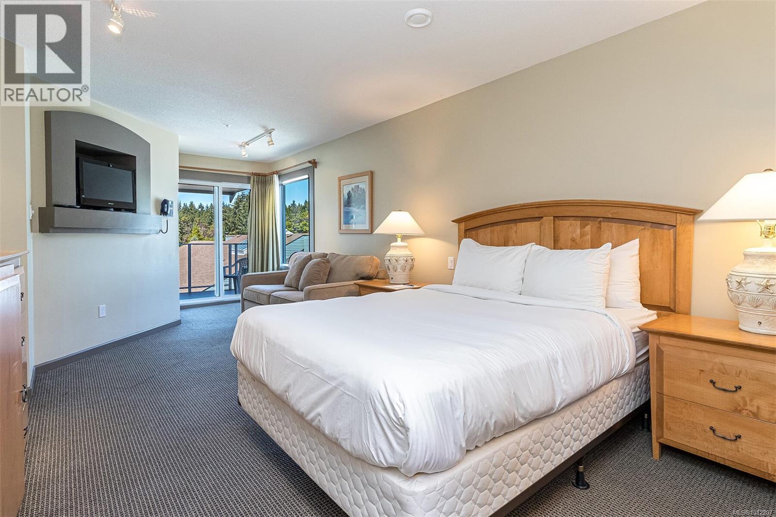 Photo 31 of 736 1600 Stroulger Rd, Nanoose Bay BC