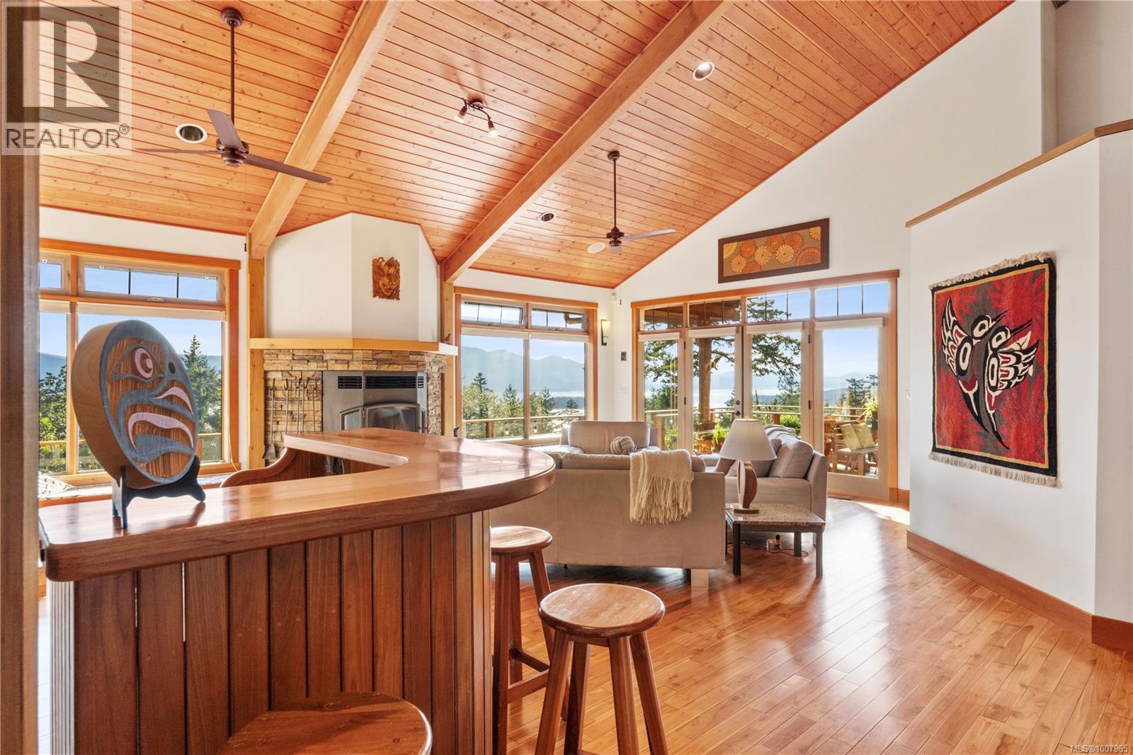 248 Suneagle Dr, Salt Spring
