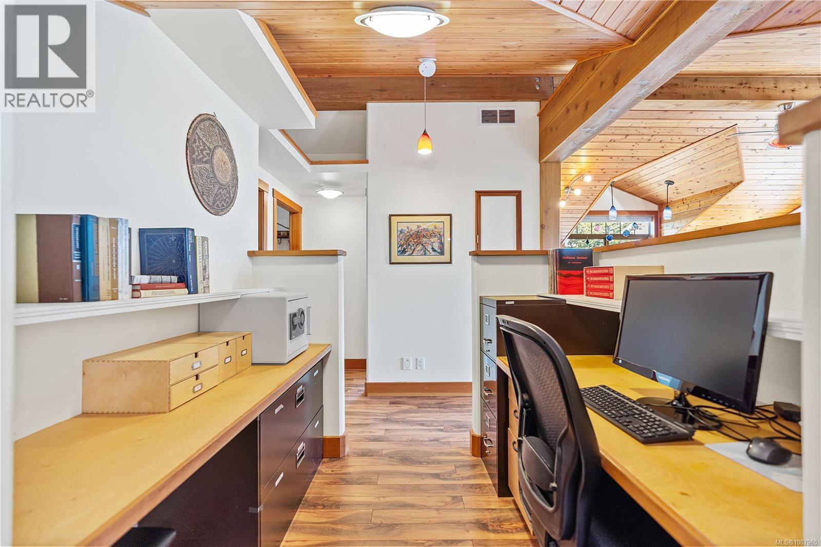 248 Suneagle Dr, Salt Spring