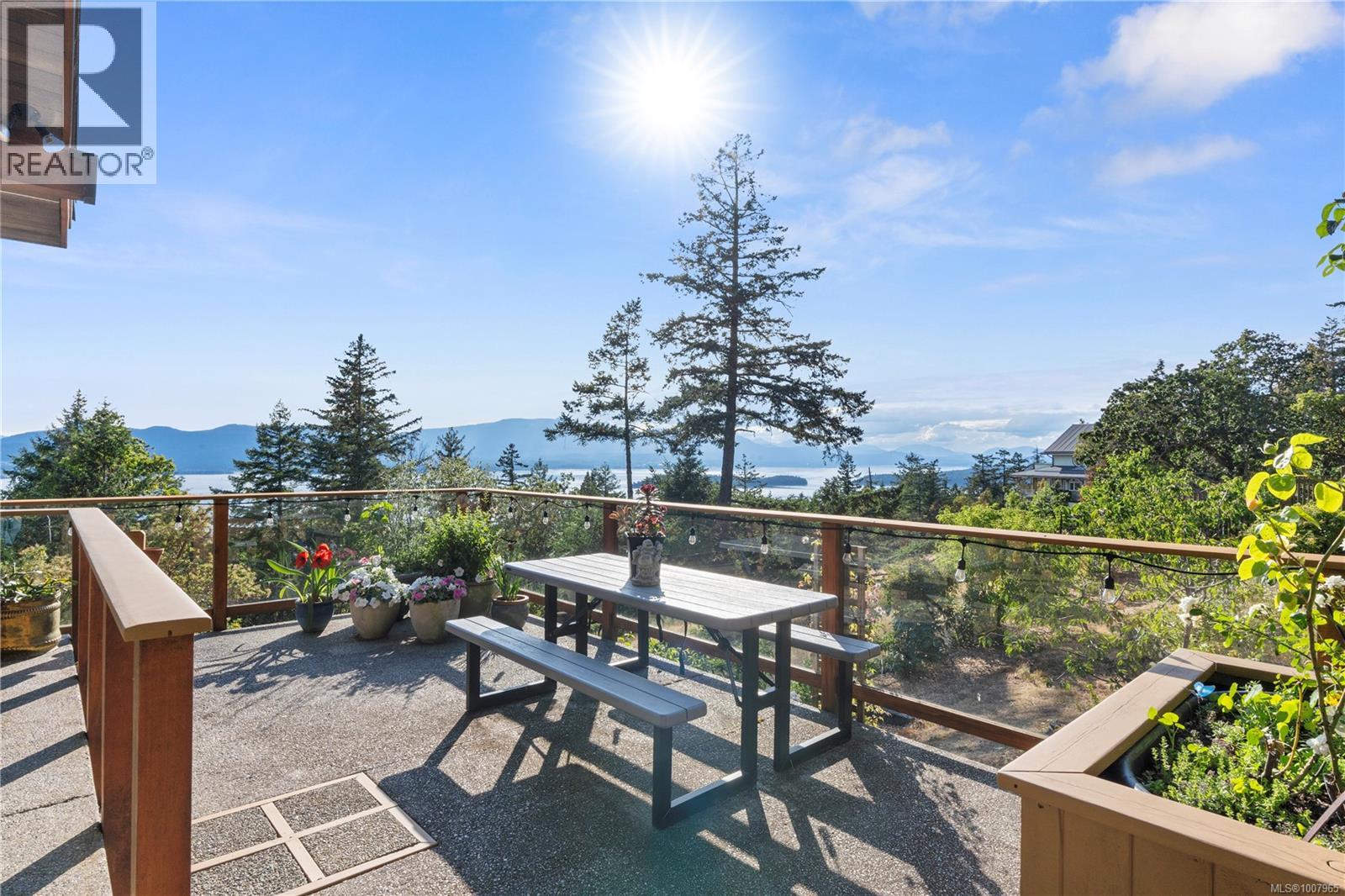 248 Suneagle Dr, Salt Spring