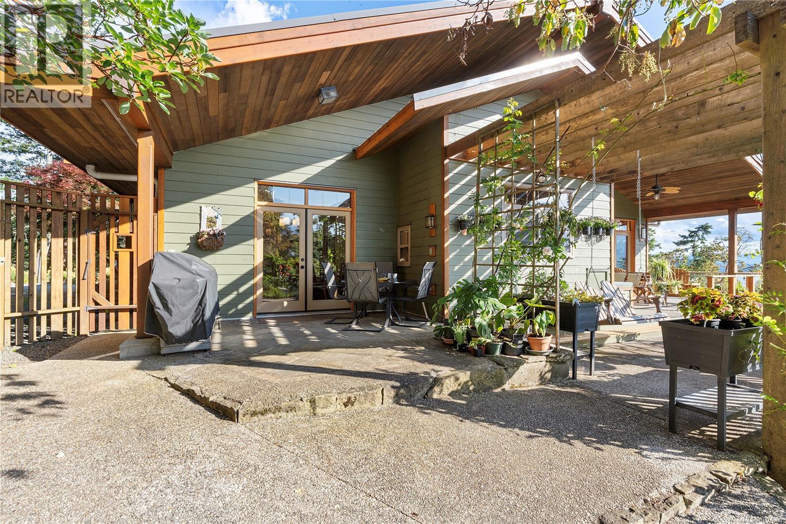 248 Suneagle Dr, Salt Spring