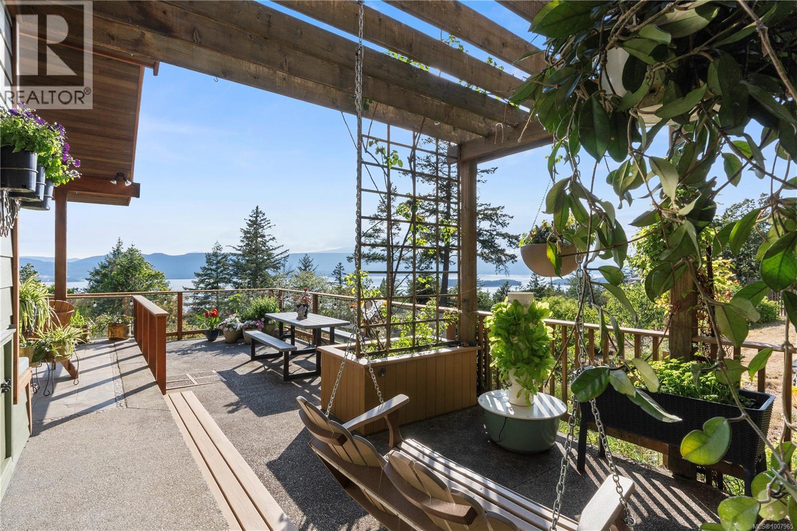 248 Suneagle Dr, Salt Spring