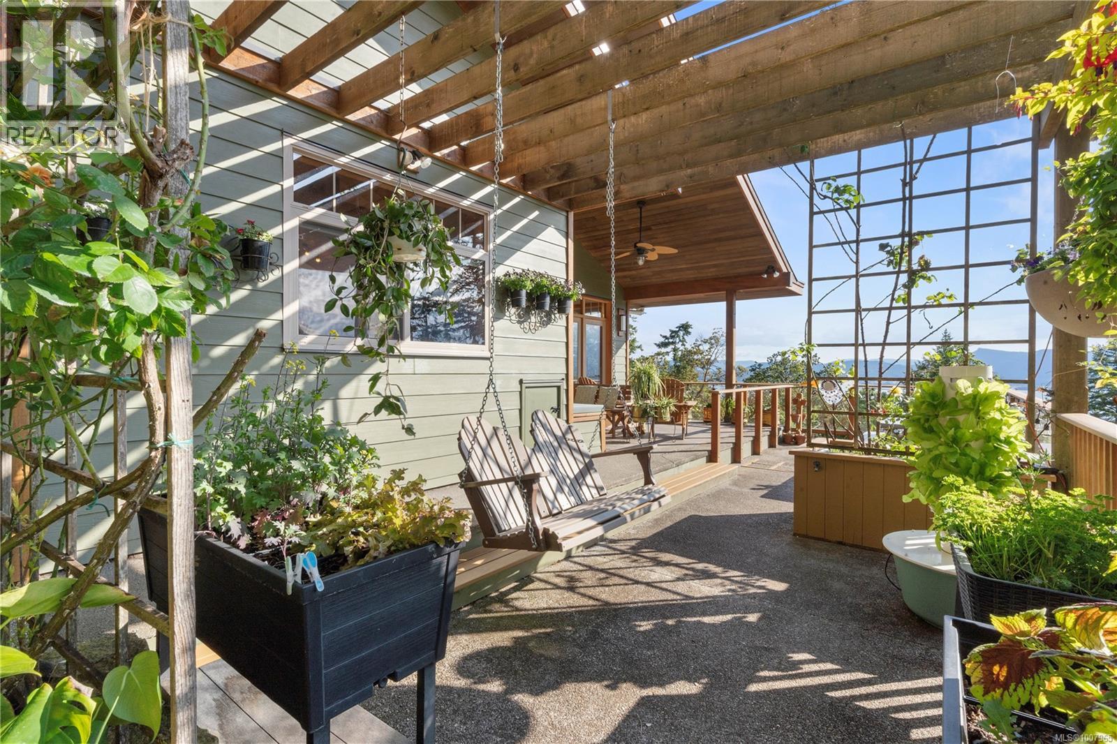 248 Suneagle Dr, Salt Spring