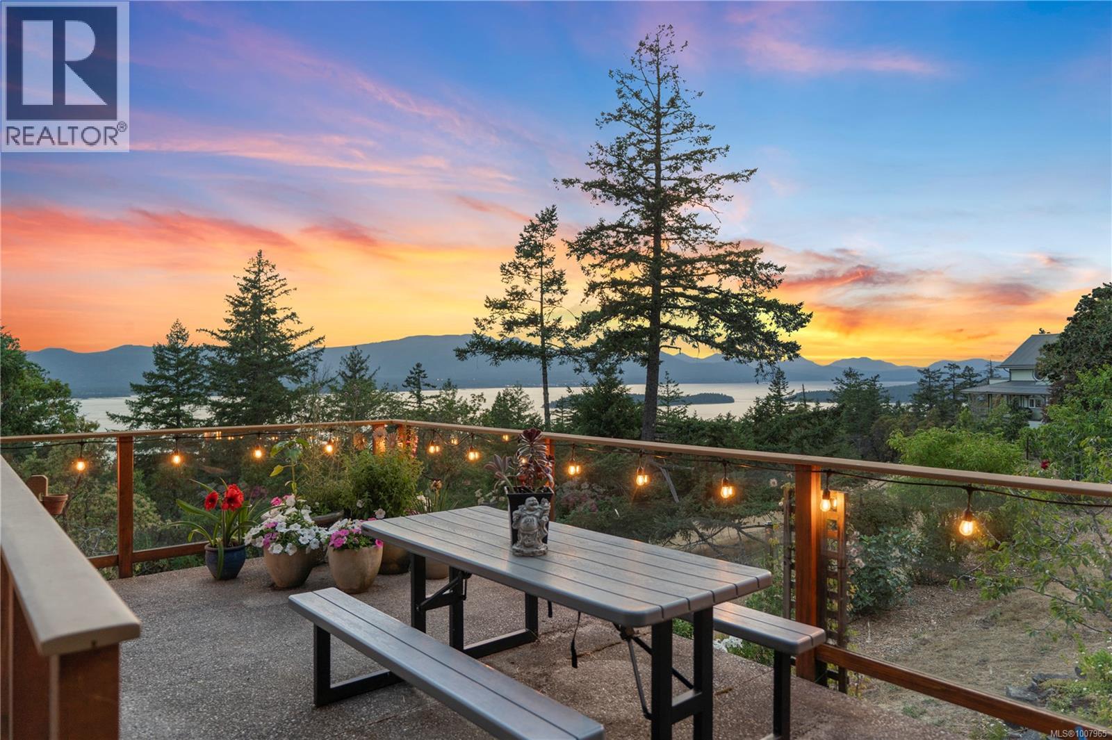 248 Suneagle Dr, Salt Spring