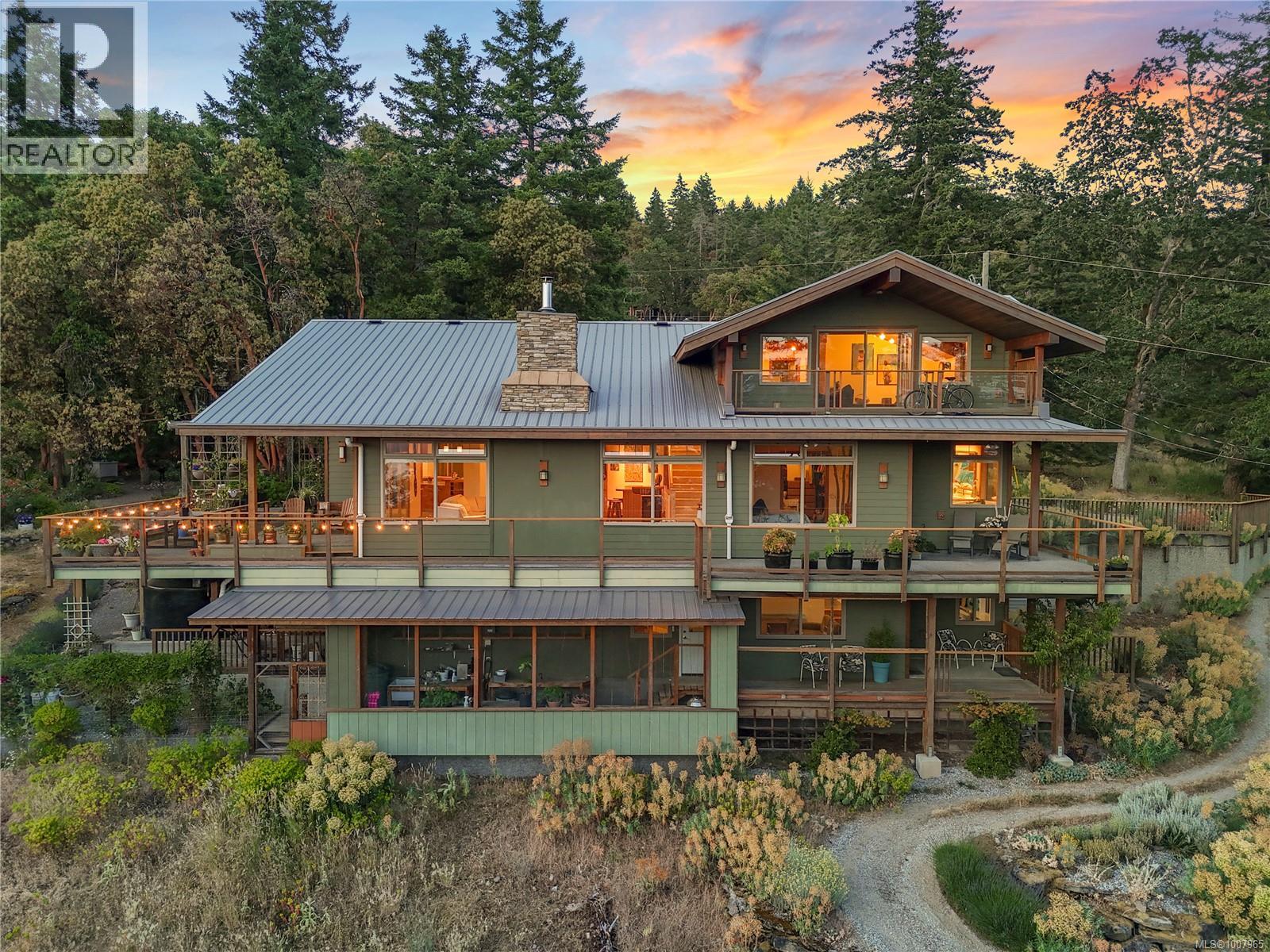 248 Suneagle Dr, Salt Spring