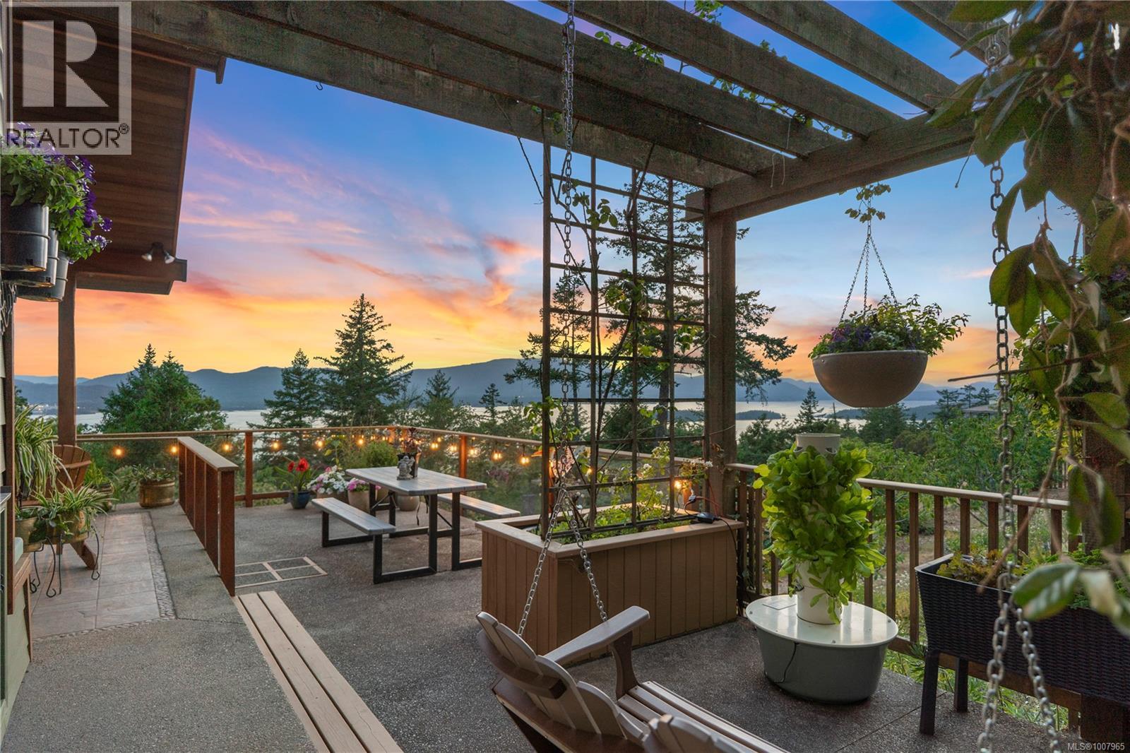 248 Suneagle Dr, Salt Spring