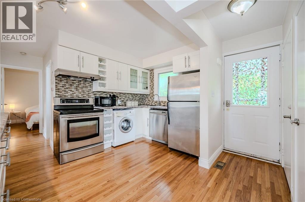 Photo 3 of 1385 Olga Drive Unit B, Burlington ON