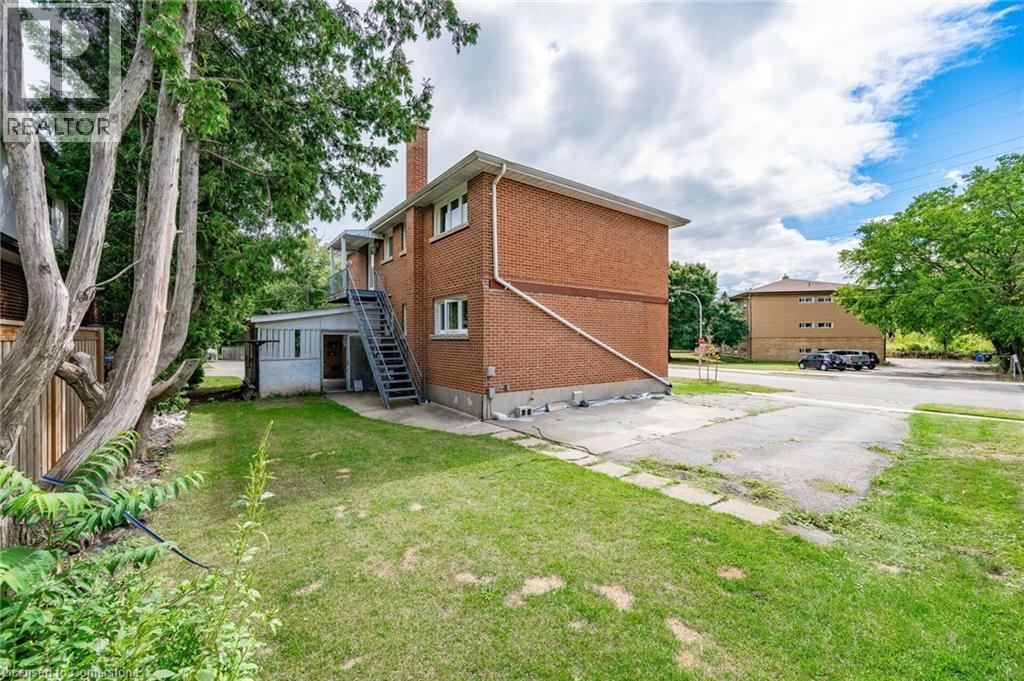 Photo 23 of 1385 Olga Drive Unit B, Burlington ON