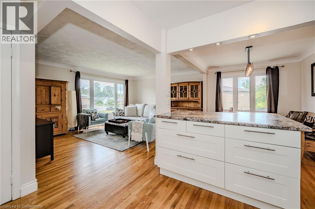 Photo 5 of 1385 Olga Drive Unit B, Burlington ON