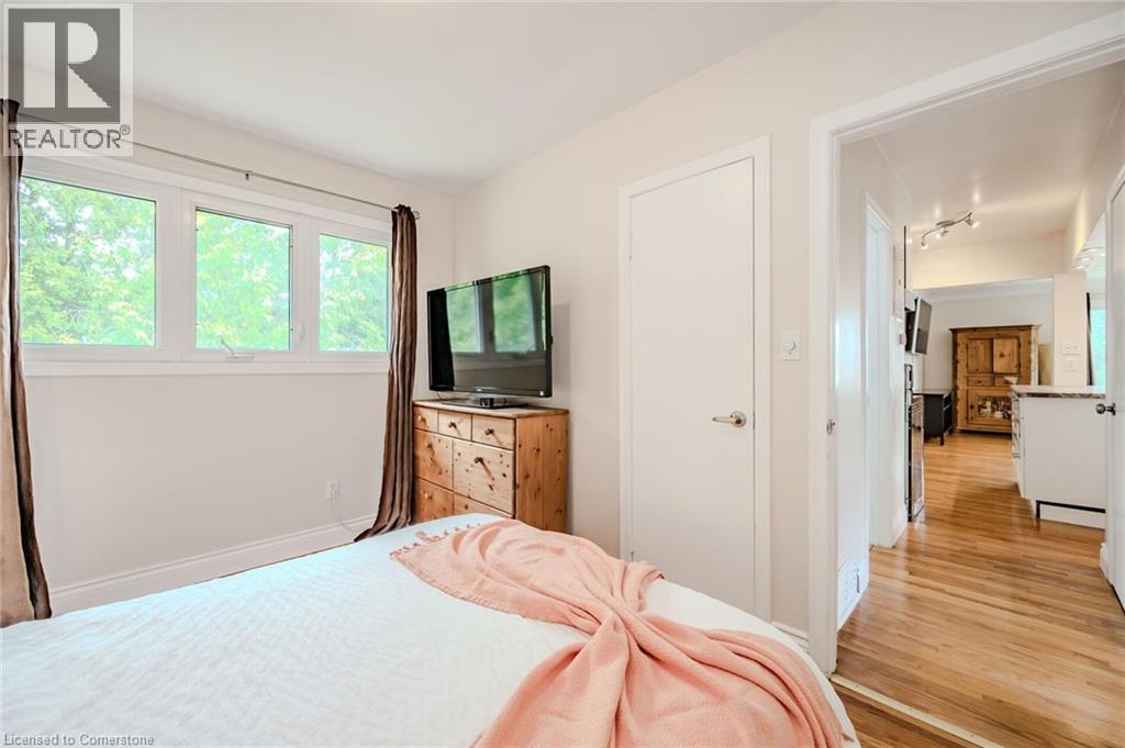 Photo 19 of 1385 Olga Drive Unit B, Burlington ON