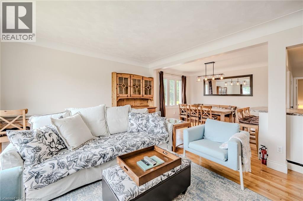 Photo 8 of 1385 Olga Drive Unit B, Burlington ON
