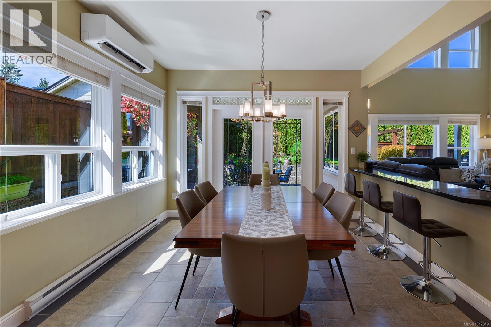 Photo 5 of 4994 La Quinta Pl, Saanich BC