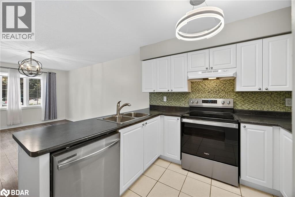 Photo 13 of 49 Ferndale Drive S Unit 8, Barrie ON