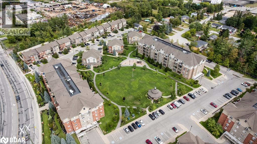 Photo 36 of 49 Ferndale Drive S Unit 8, Barrie ON