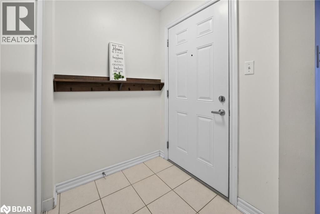 Photo 9 of 49 Ferndale Drive S Unit 8, Barrie ON
