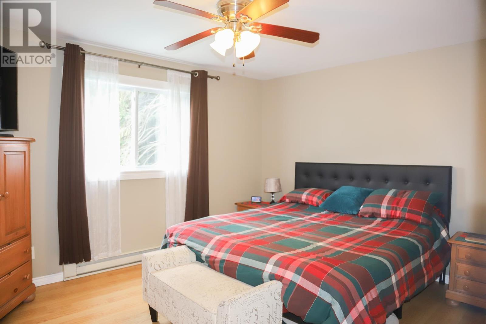 Photo 44 of 19 Sutton Pl, Sault Ste Marie ON