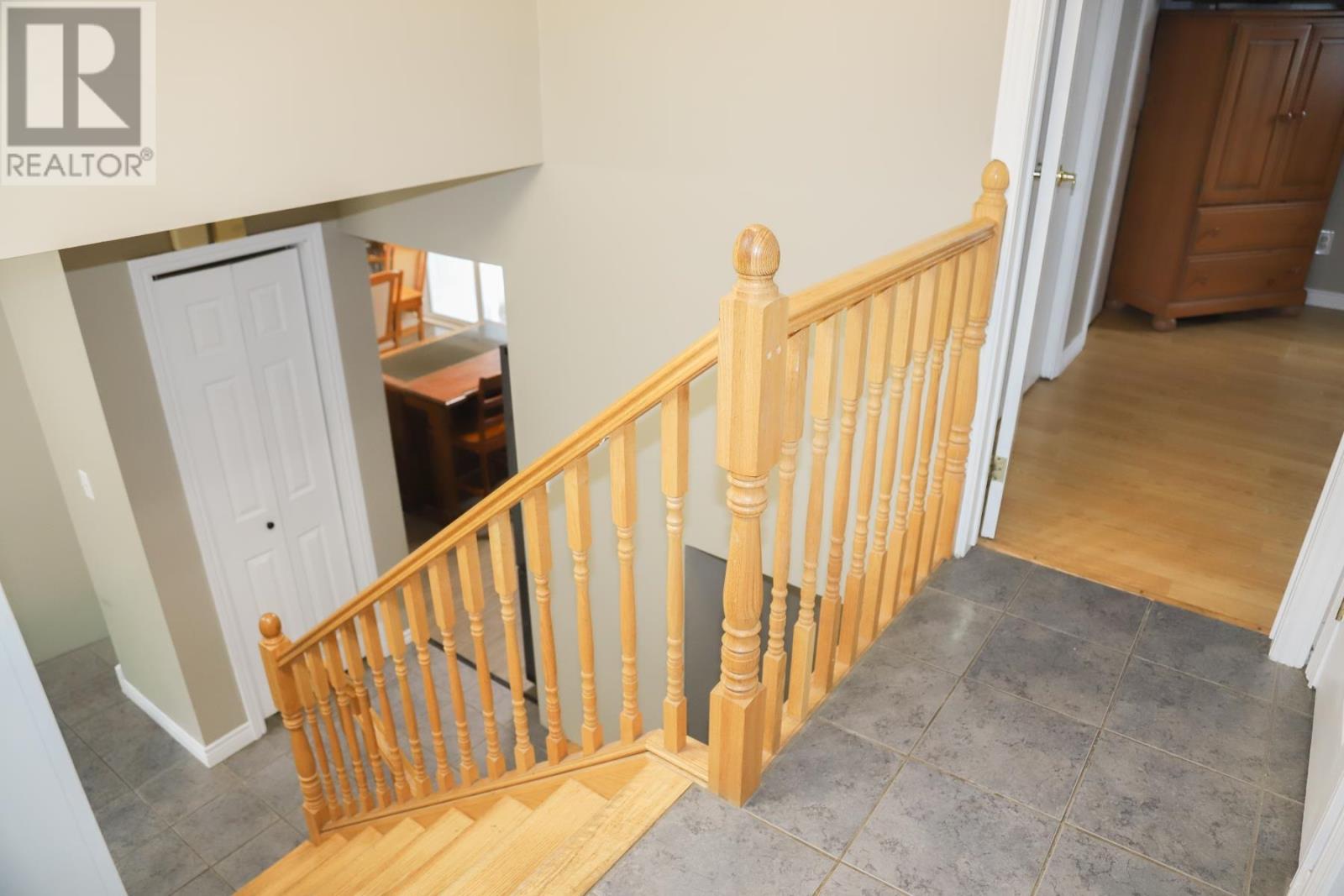Photo 43 of 19 Sutton Pl, Sault Ste Marie ON