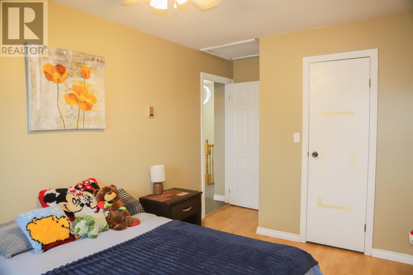 Photo 40 of 19 Sutton Pl, Sault Ste Marie ON