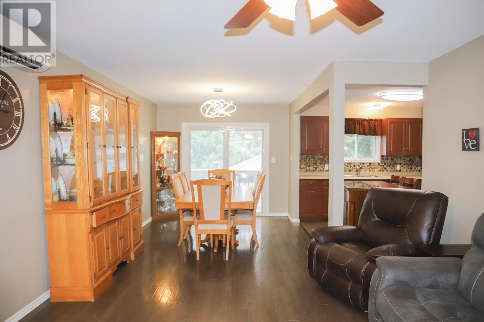 Photo 2 of 19 Sutton Pl, Sault Ste Marie ON