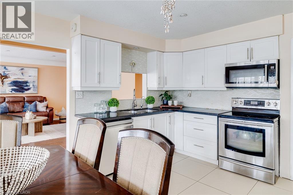 Photo 37 of 392 Fischer Hallman Road, Kitchener ON