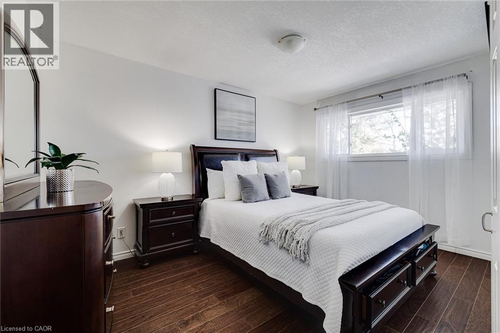 Photo 12 of 392 Fischer Hallman Road, Kitchener ON