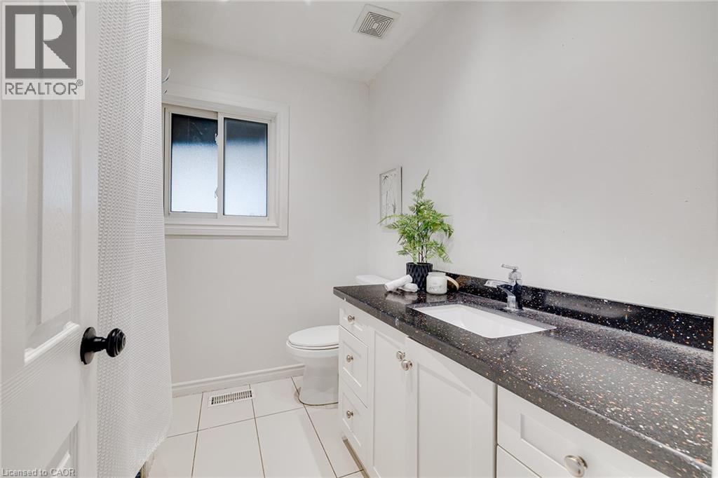 Photo 25 of 392 Fischer Hallman Road, Kitchener ON