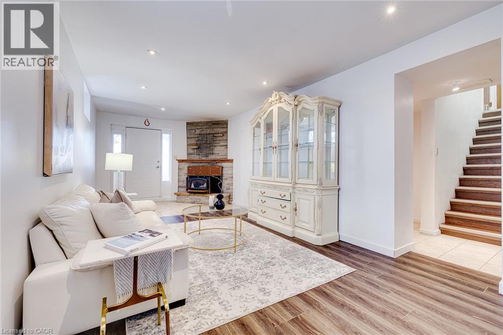Photo 13 of 392 Fischer Hallman Road, Kitchener ON