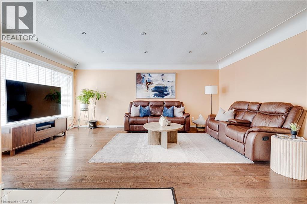 Photo 21 of 392 Fischer Hallman Road, Kitchener ON
