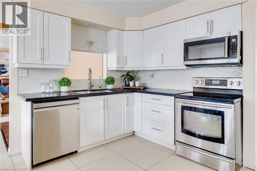 Photo 20 of 392 Fischer Hallman Road, Kitchener ON