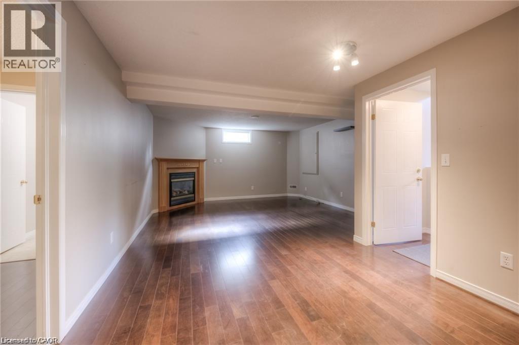Photo 13 of 8 Melran Drive, Cambridge ON