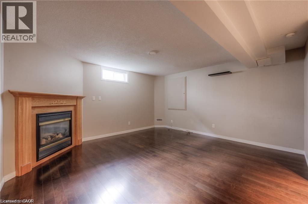 Photo 10 of 8 Melran Drive, Cambridge ON