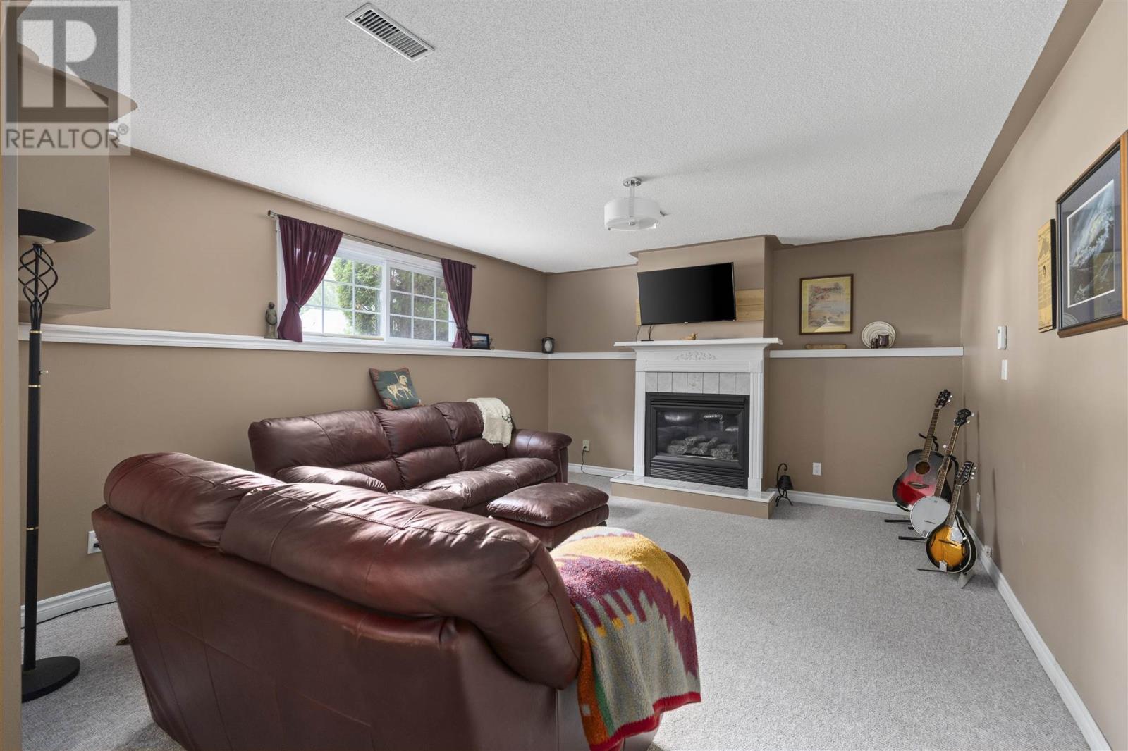 Photo 38 of 71 East Champagne Dr, Sault Ste Marie ON