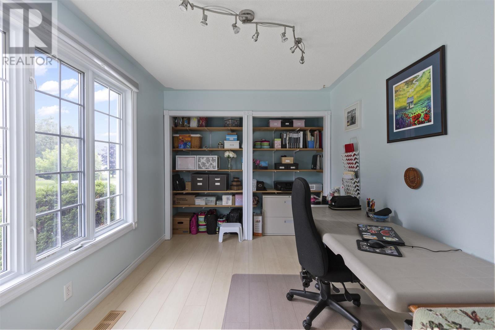 Photo 29 of 71 East Champagne Dr, Sault Ste Marie ON