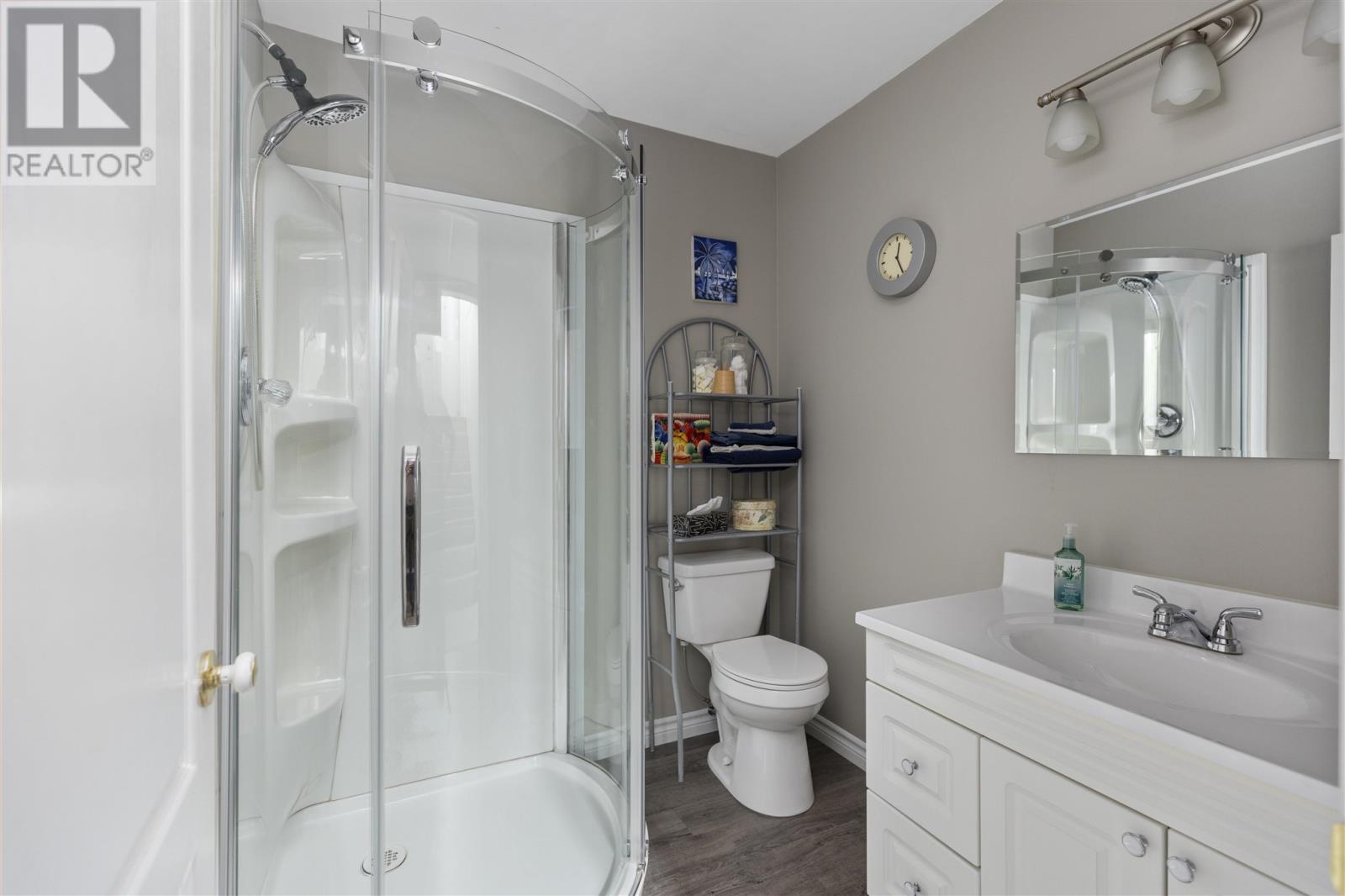 Photo 43 of 71 East Champagne Dr, Sault Ste Marie ON