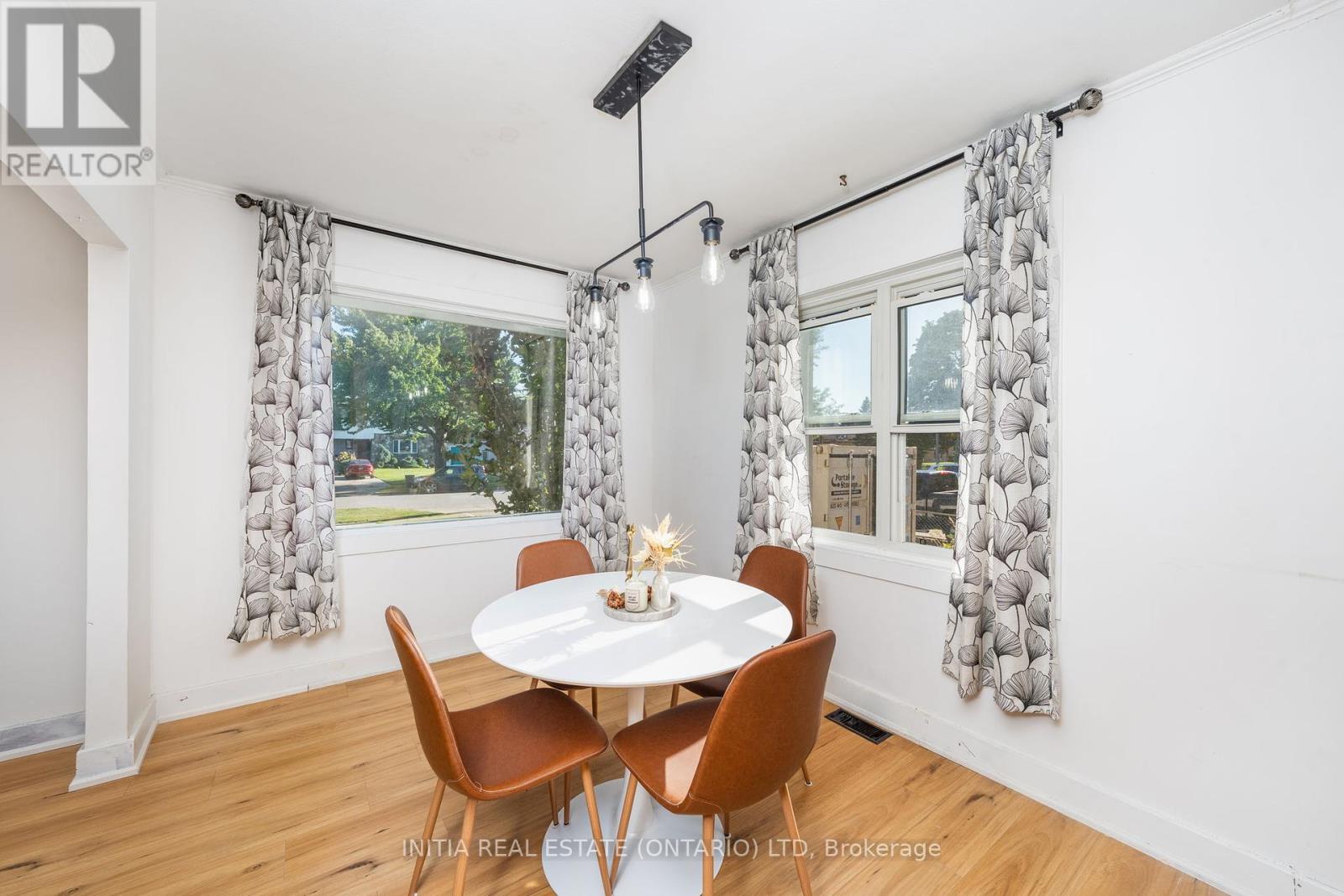 Photo 10 of 730 Talfourd Street, Sarnia ON