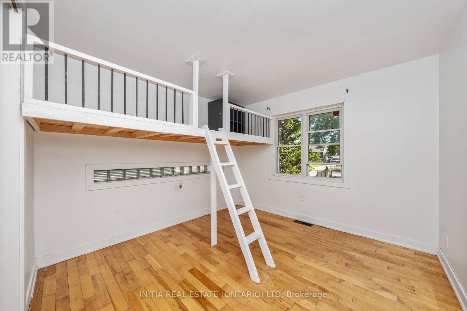 Photo 20 of 730 Talfourd Street, Sarnia ON