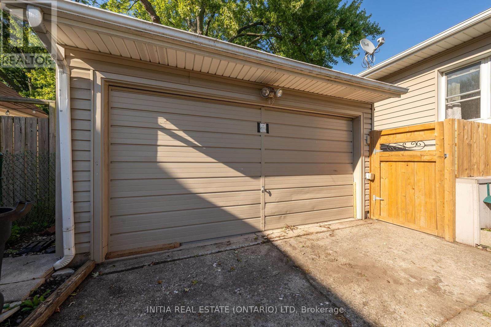 Photo 29 of 730 Talfourd Street, Sarnia ON