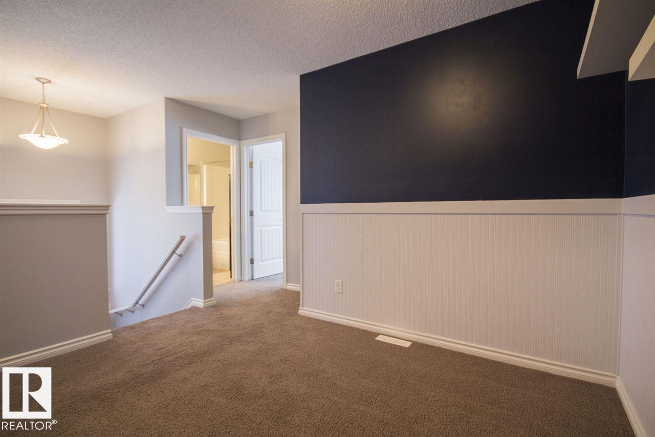 Photo 11 of 1911 28 St Nw, Edmonton AB
