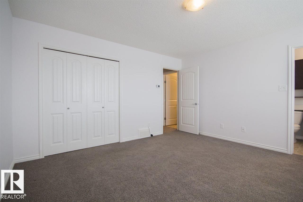 Photo 4 of 1911 28 St Nw, Edmonton AB