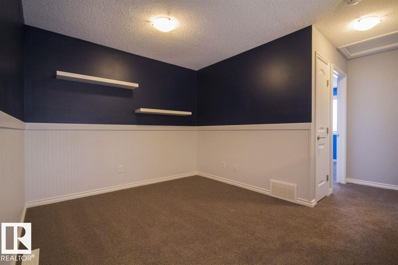 Photo 7 of 1911 28 St Nw, Edmonton AB