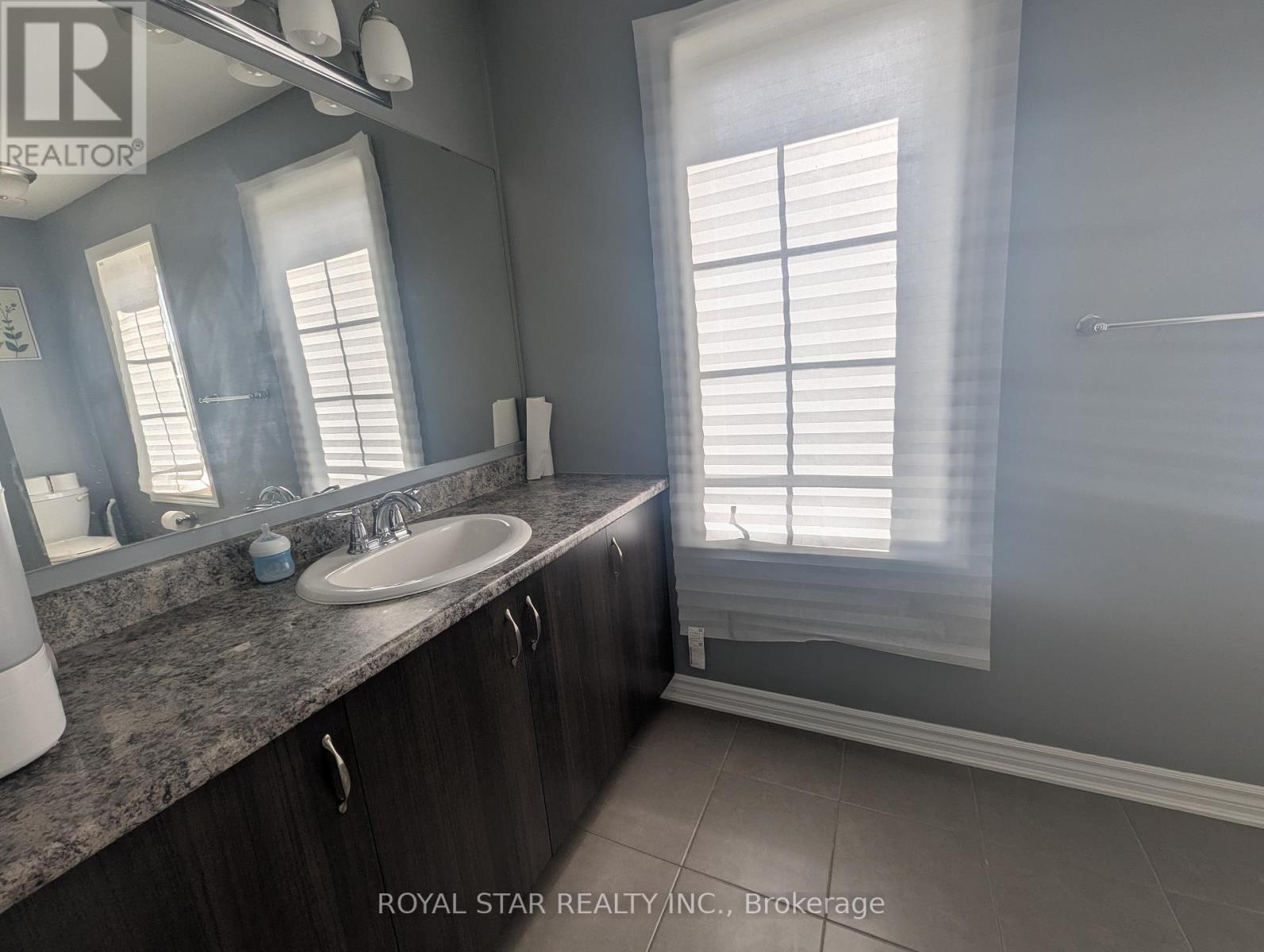 Photo 18 of 767 Maloja Way, Ottawa ON