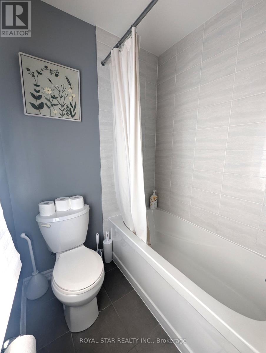 Photo 10 of 767 Maloja Way, Ottawa ON