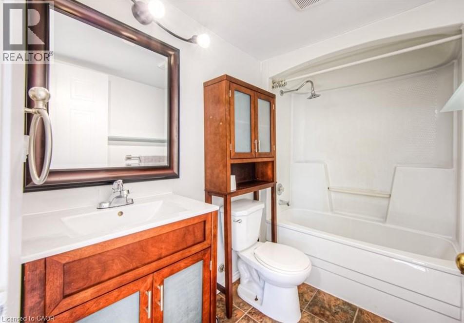 Photo 15 of 565 Greenfield Avenue Unit 703, Kitchener ON