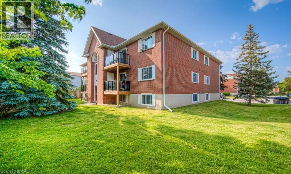 Photo 11 of 565 Greenfield Avenue Unit 703, Kitchener ON