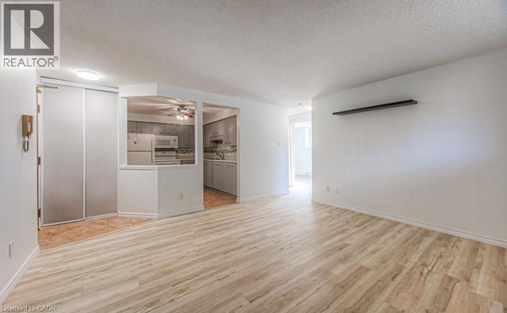 Photo 3 of 565 Greenfield Avenue Unit 703, Kitchener ON