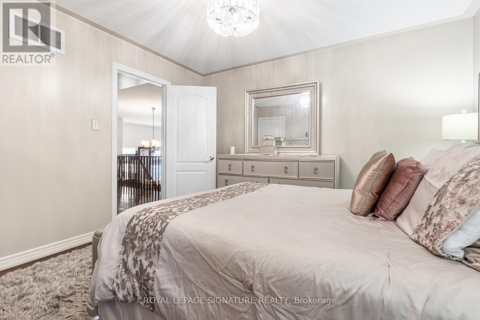 Photo 18 of 10 Goodhart Crescent, Ajax ON