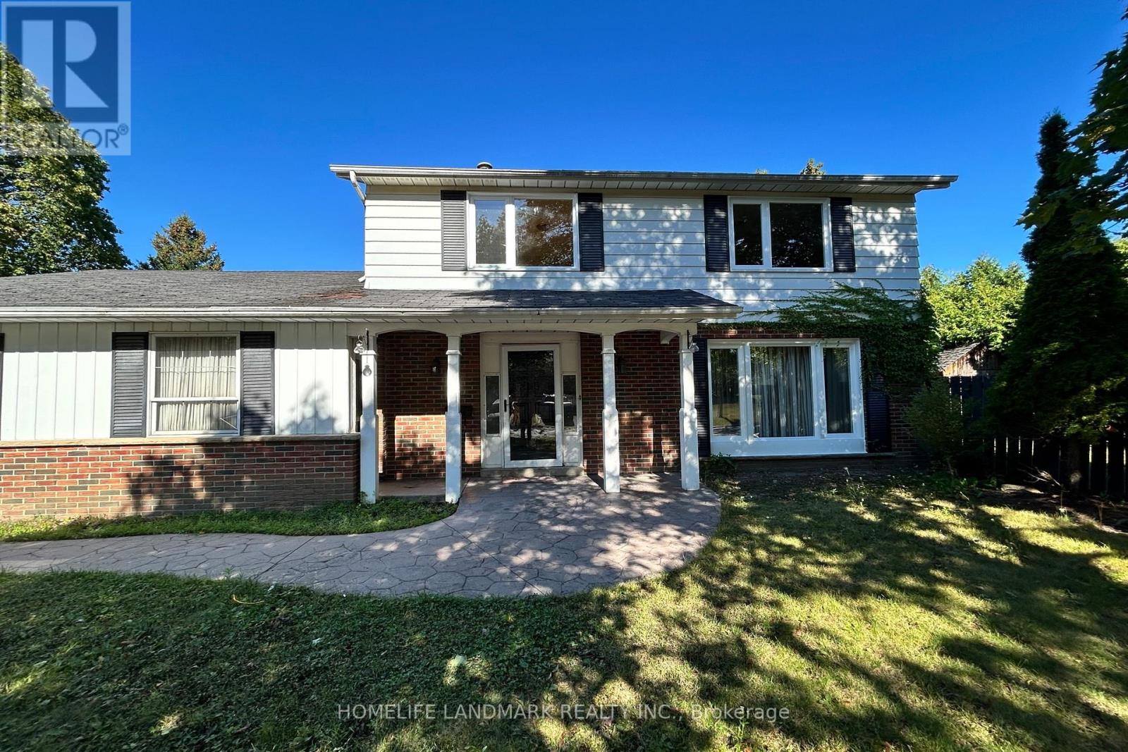 Photo 28 of 111 Drakefield Road, Markham ON