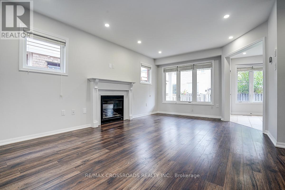 Photo 8 of 9 Whiterose Lane, Whitchurchstouffville ON