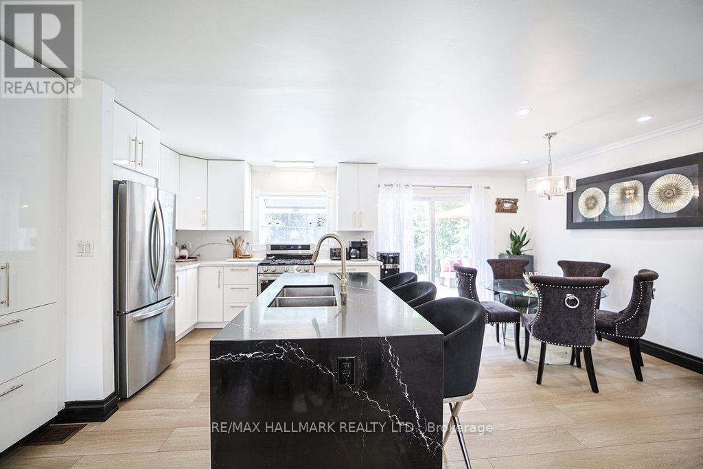 Photo 3 of 1151 Birch Road, Innisfil ON